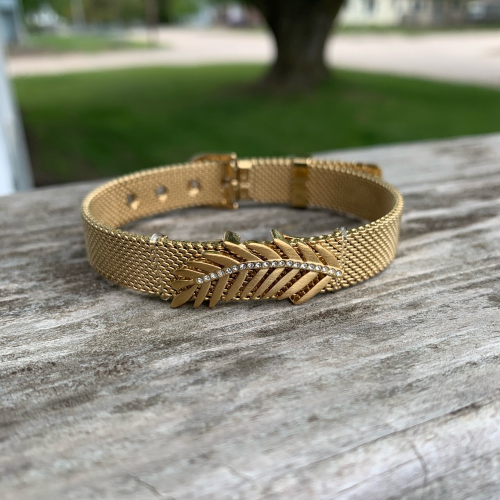 Beautiful Mesh Gold Bracelet